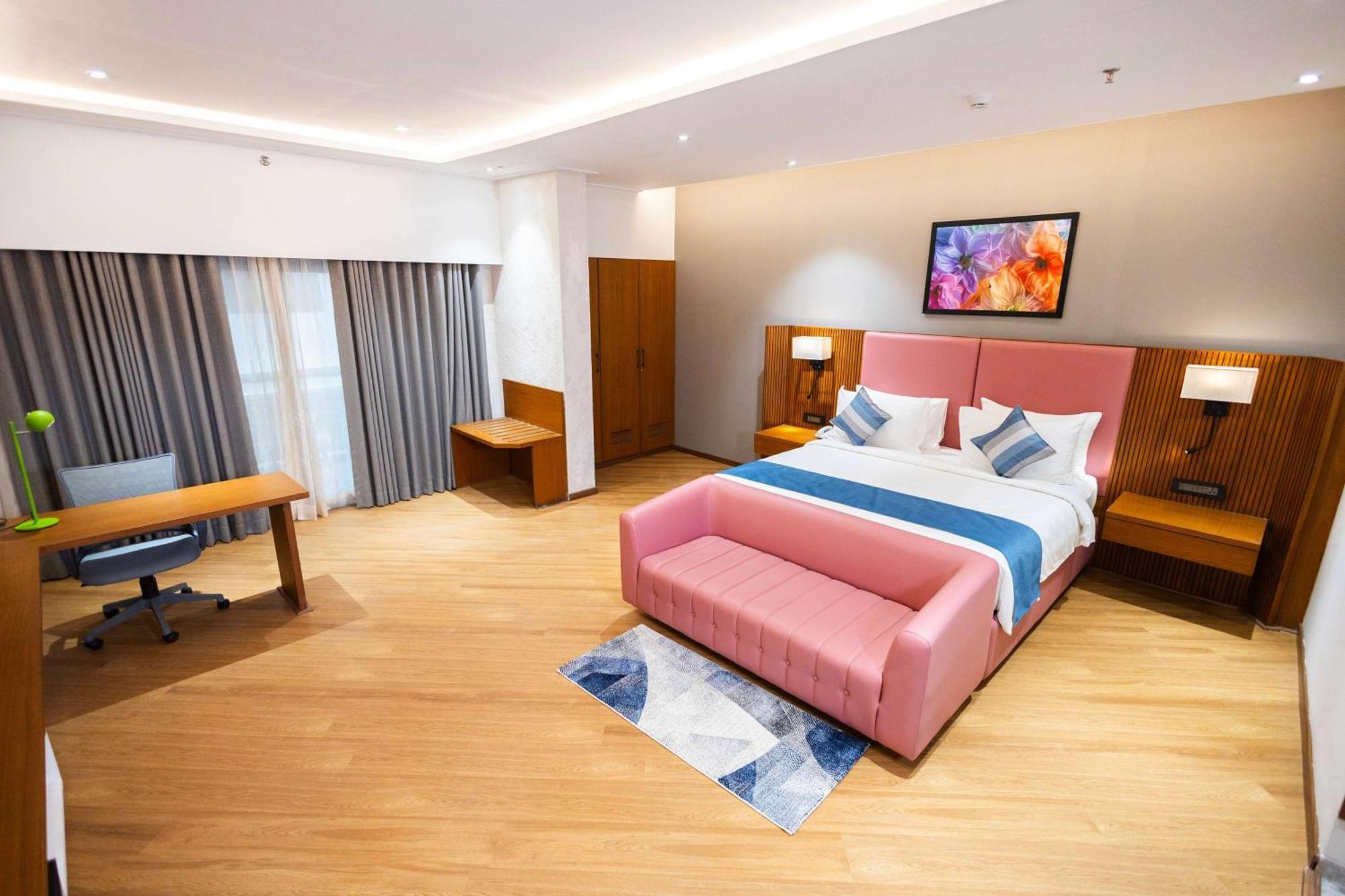 Ramada Encore By Wyndham Viramgam Luaran gambar