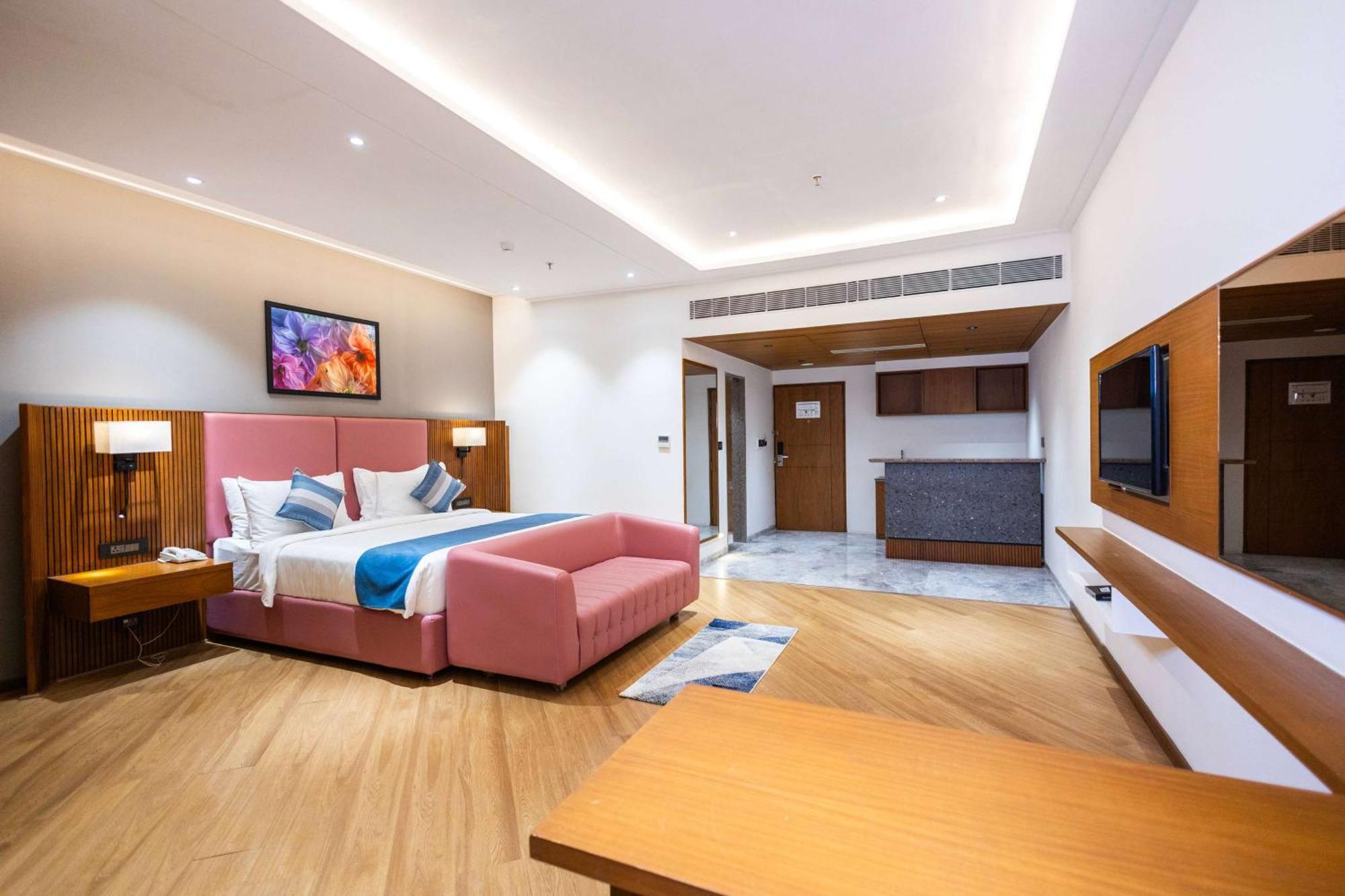 Ramada Encore By Wyndham Viramgam Luaran gambar