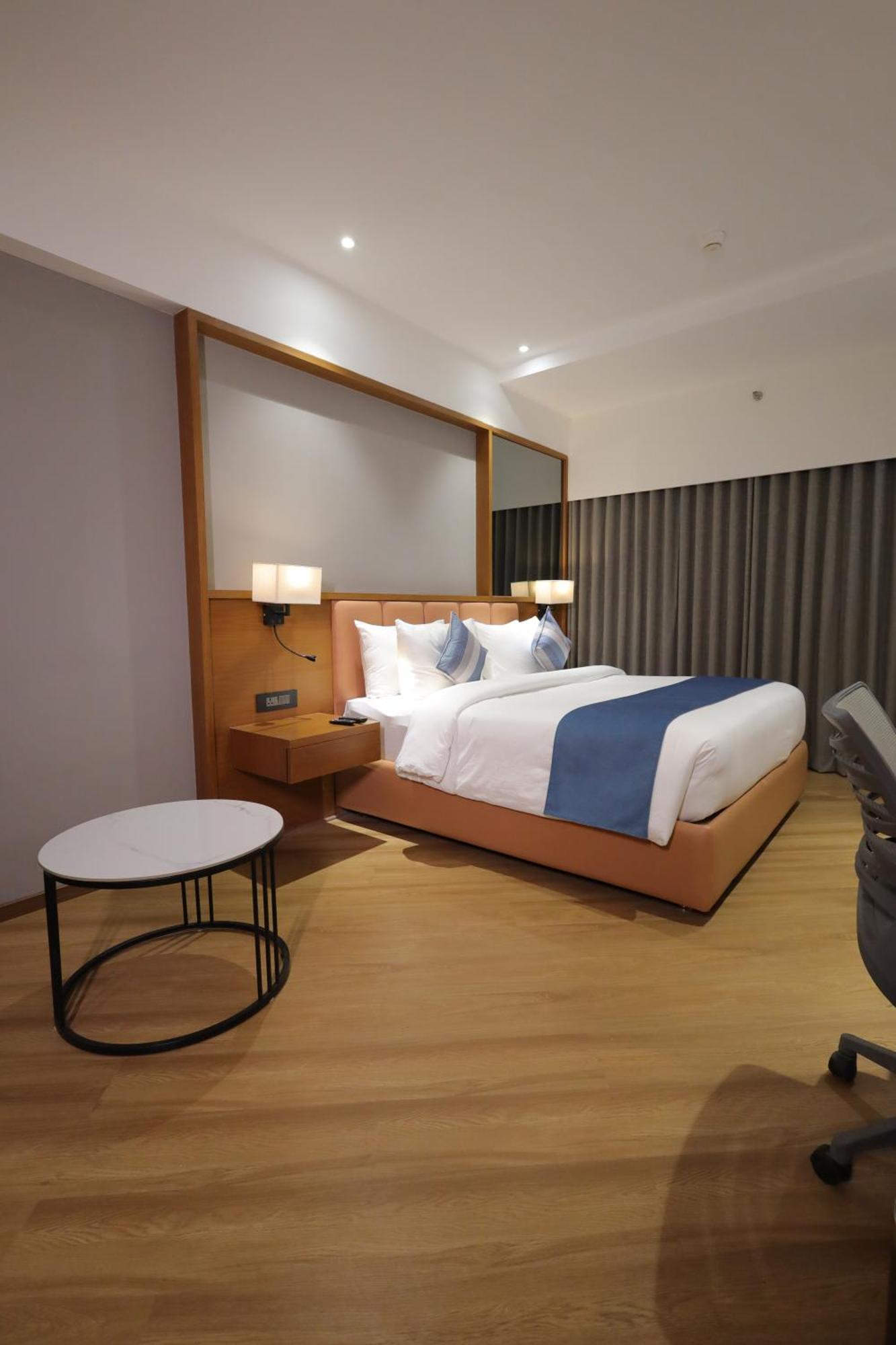 Ramada Encore By Wyndham Viramgam Luaran gambar