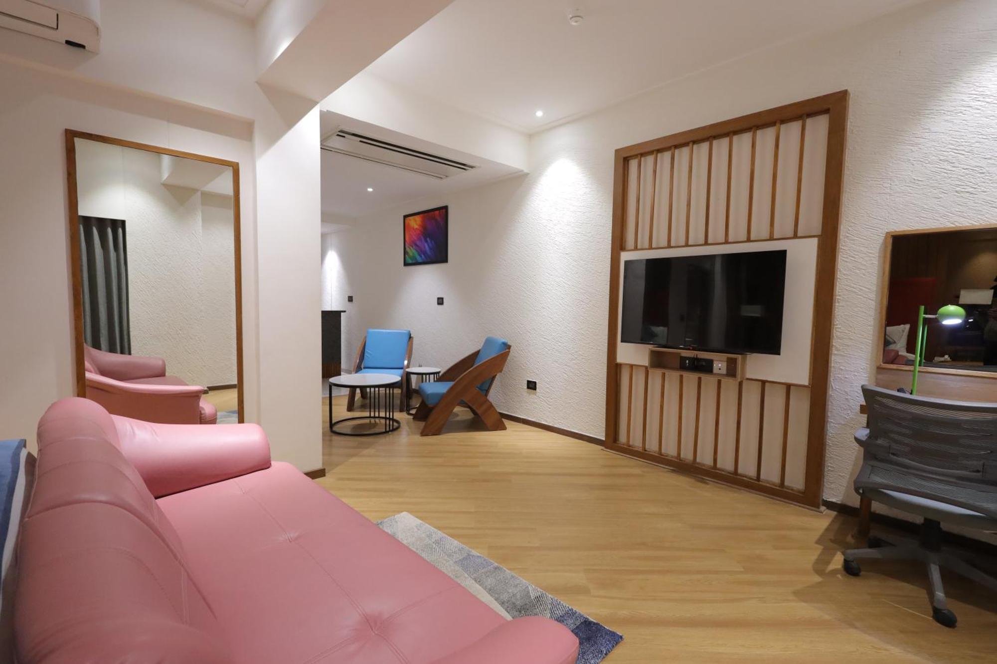 Ramada Encore By Wyndham Viramgam Luaran gambar