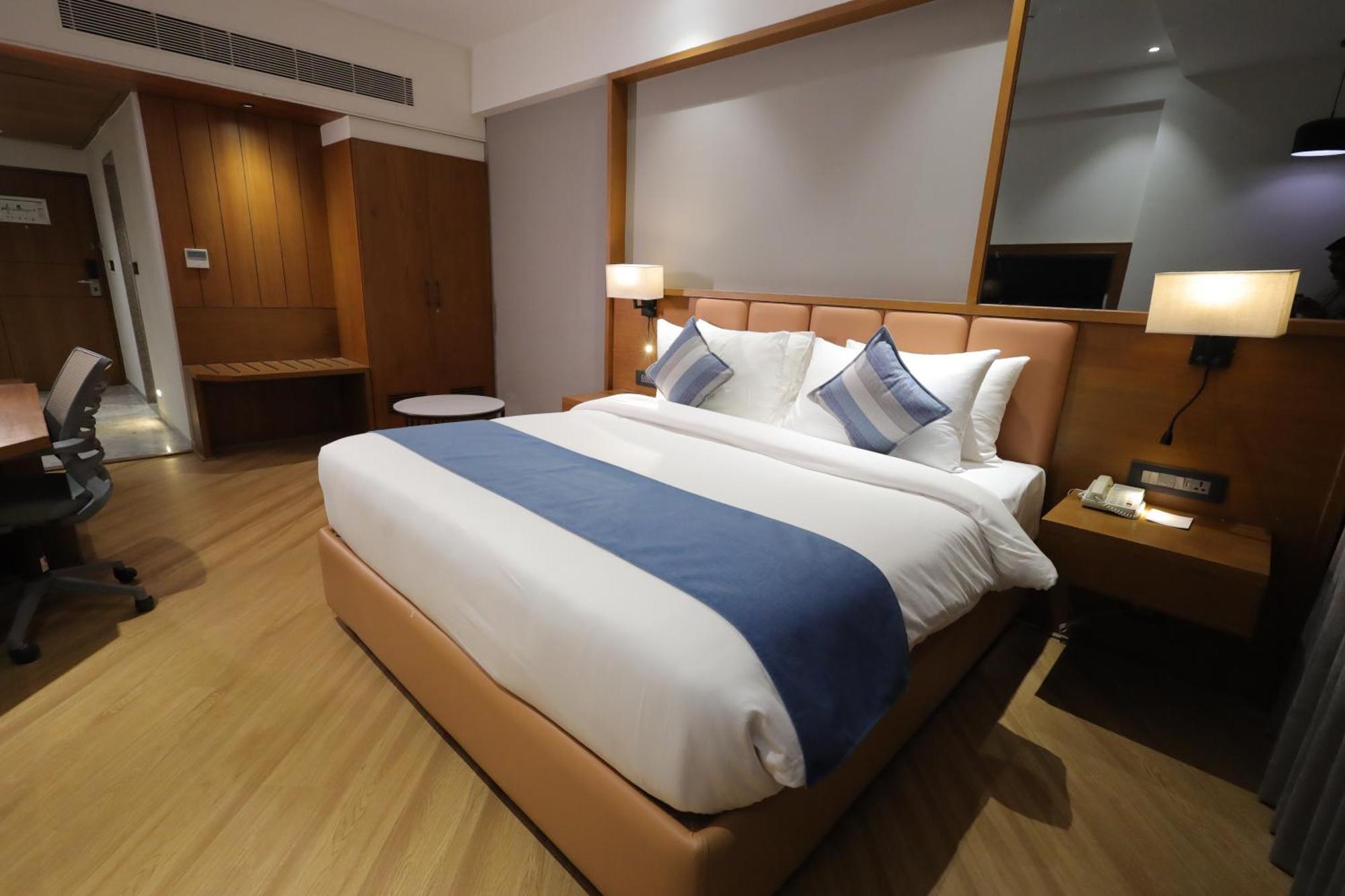 Ramada Encore By Wyndham Viramgam Luaran gambar