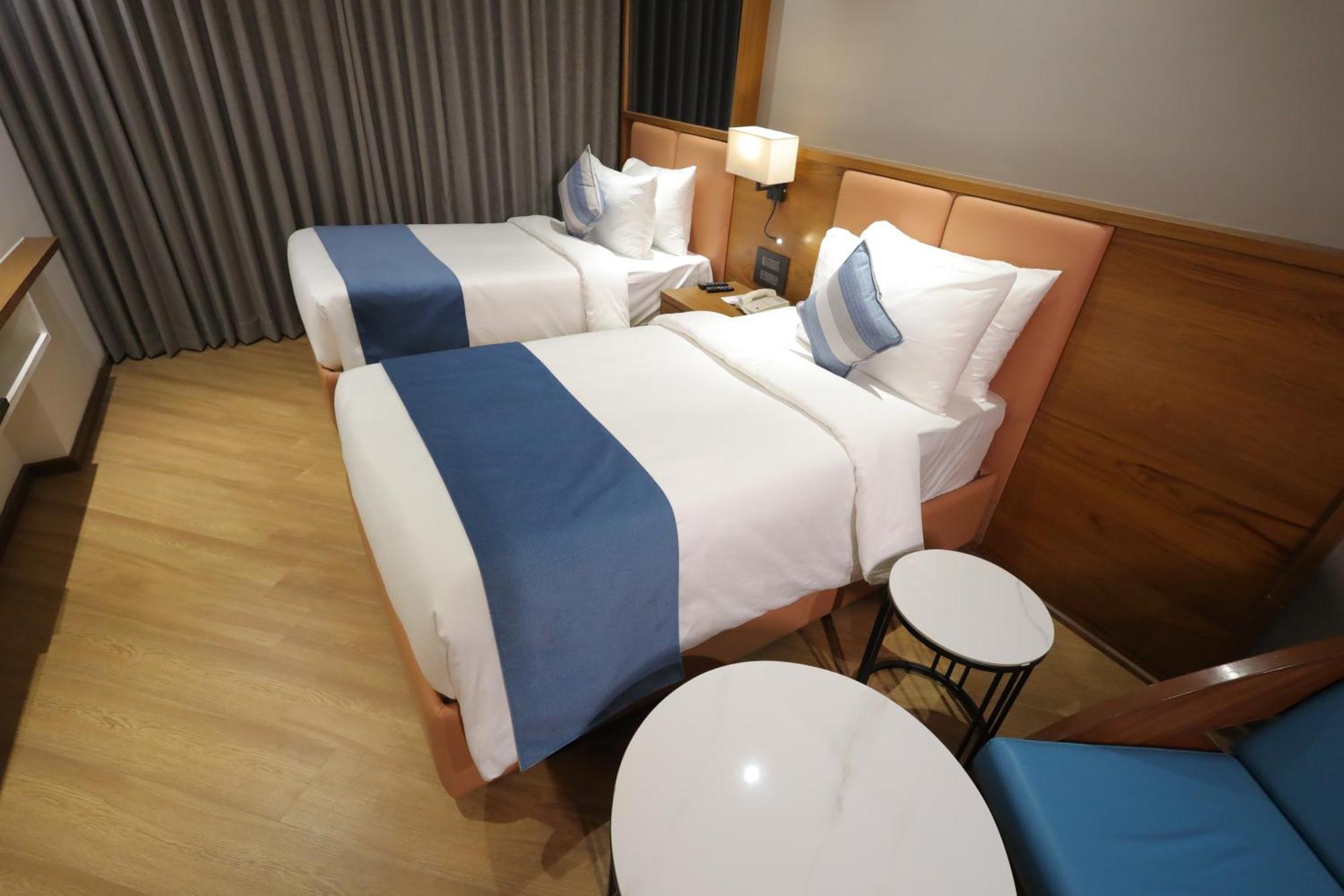 Ramada Encore By Wyndham Viramgam Luaran gambar