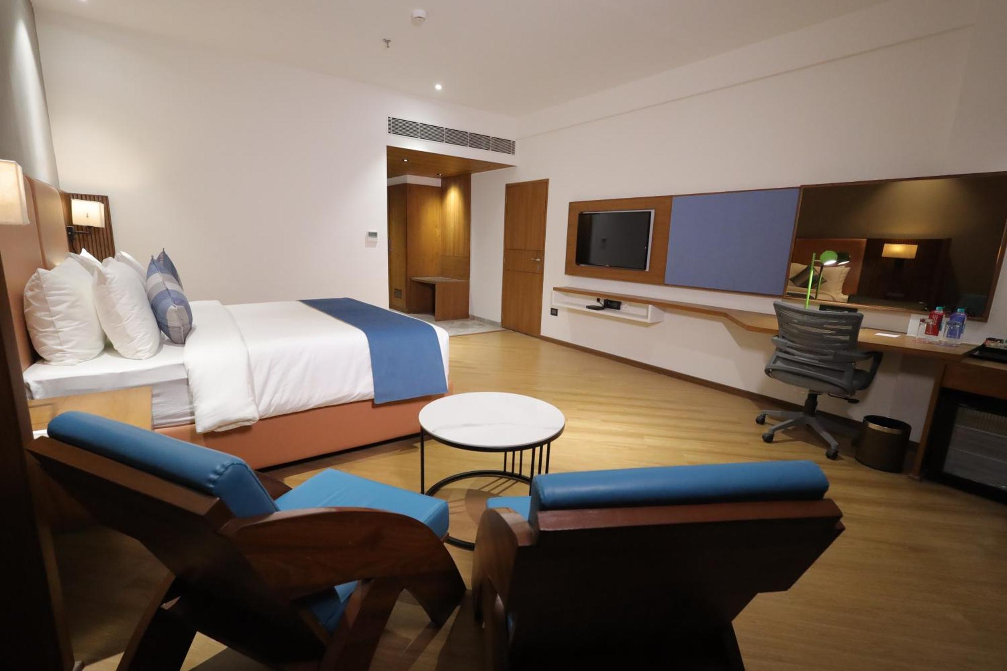 Ramada Encore By Wyndham Viramgam Luaran gambar